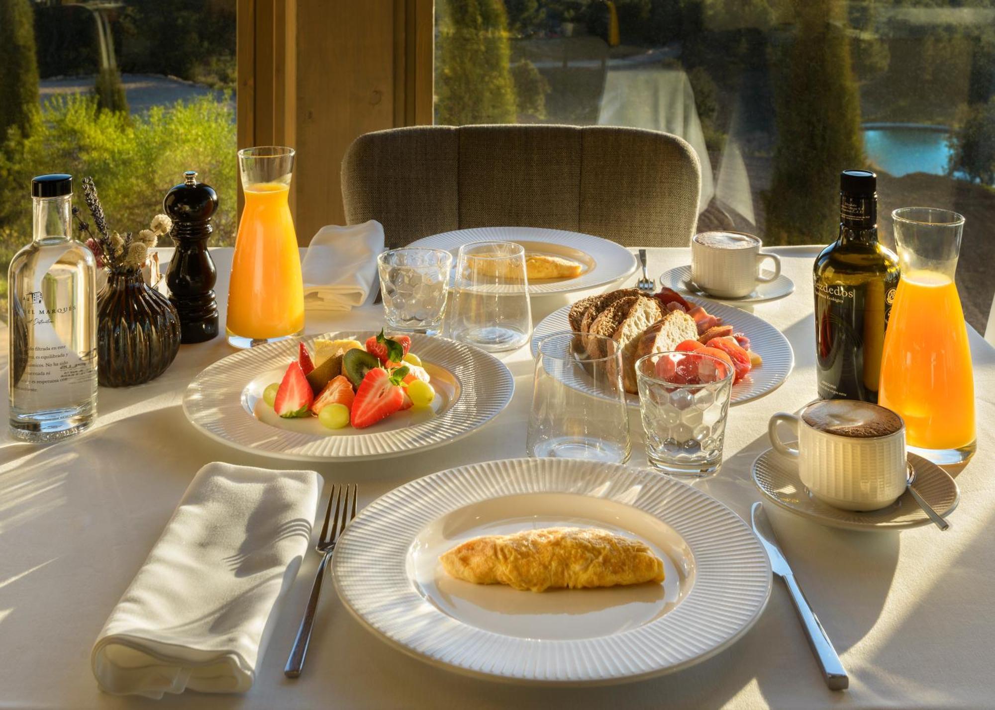Torre Del Marques Hotel Spa & Winery - Small Luxury Hotels مونرويو المظهر الخارجي الصورة